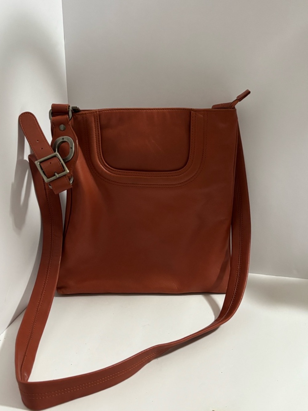 Hobo International Leather Crossbody Shoulder Bag in Burnt Orange